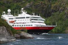 Hurtigruten-Norske-03